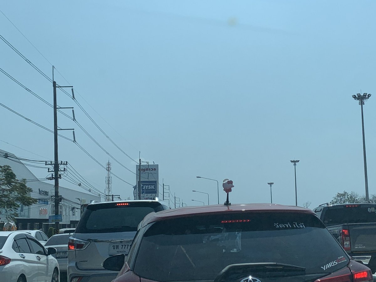 chsisuda's tweet photo. @js100radio สาย 36 แยกทับมาเข้าเมืองระยอง ยังไม่เปิดใช้สะพานข้ามแยกทับมาขาเข้า รถติดไฟแดงกันยาวไป รถหนาแน่นมาก สวัสดีวันหยุดยาว https://t.co/JQKf3eA46u