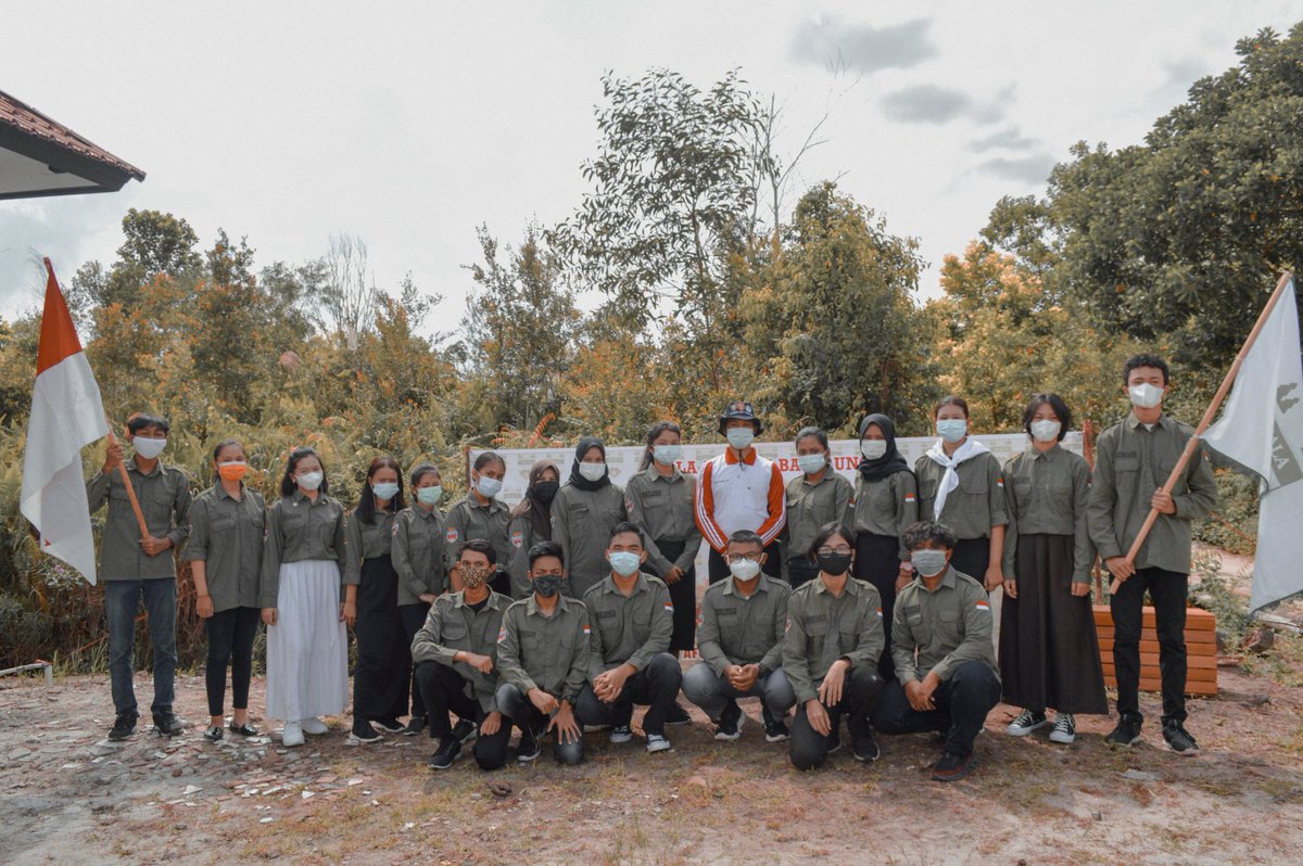 SBatarung's tweet photo. 🌿Salam Lestari 🌿
Pengucapan sumpah jabatan
pengurus baru Spala Antang Batarung,dan penyerahan slayer dari ketum periode 2020/2021 kepada ketum periode 2021/2022
Semoga ketum Yang baru bisa menjalankan tugas Dan kewajiban serta kepercayaan yang sudah diberikan sebaik-baiknya. https://t.co/EJXUd3Y1xO