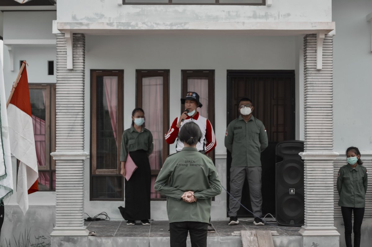 SBatarung's tweet photo. 🌿Salam Lestari 🌿
Pengucapan sumpah jabatan
pengurus baru Spala Antang Batarung,dan penyerahan slayer dari ketum periode 2020/2021 kepada ketum periode 2021/2022
Semoga ketum Yang baru bisa menjalankan tugas Dan kewajiban serta kepercayaan yang sudah diberikan sebaik-baiknya. https://t.co/EJXUd3Y1xO