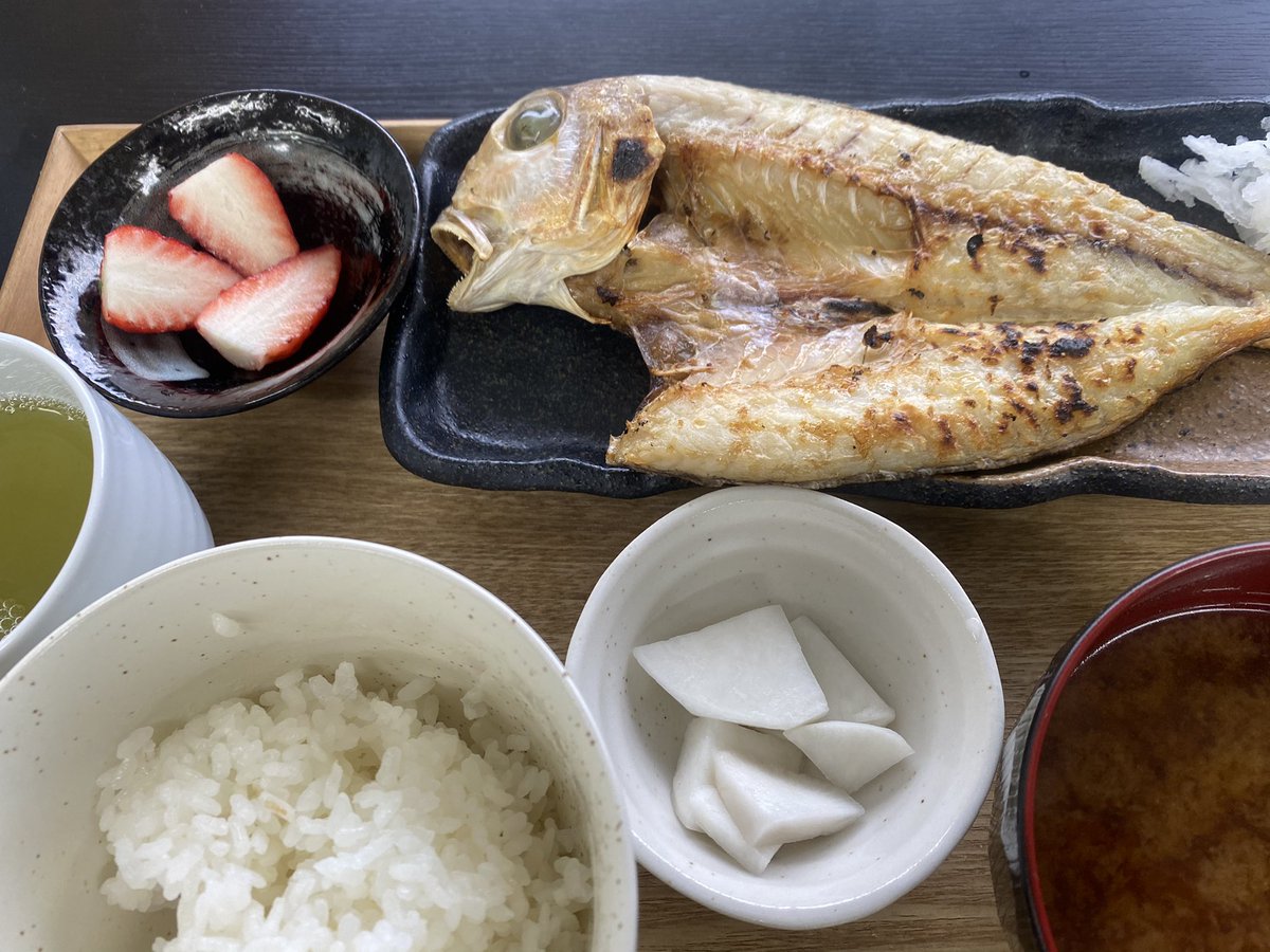 ひもの食堂ヤマクニ水産 焼津さかなセンター店 Twitterren 最近賄いが豪華になってる ひもの食堂 ヤマクニ水産 ひもの 干物 焼津さかなセンター 地元産無農薬の米食べ放題 金目鯛のアラ汁おかわり自由 毎朝干したて ひもの食堂ヤマクニ水産 焼津さかなセンター店 Twitterren 最近賄いが豪華になってる ひもの食堂 ヤマクニ水産 ひもの 干物 焼津さかなセンター 地元産無農薬の米食べ放題 金目鯛のアラ汁おかわり自由 毎朝干したて
