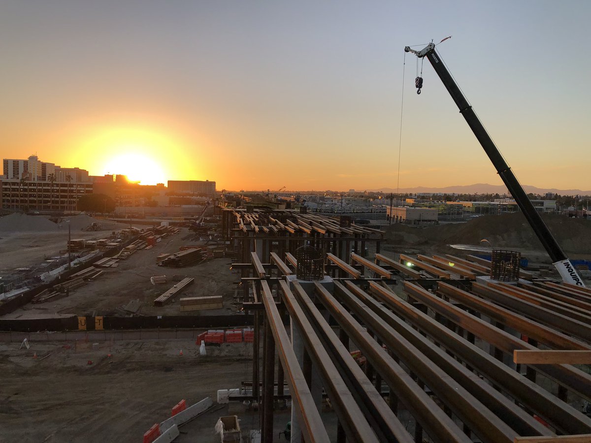flyLAXairport's tweet photo. The view from our future Consolidated Rent-A-Car facility makes us want to chase the sunset! https://t.co/BG1nxHWeRt