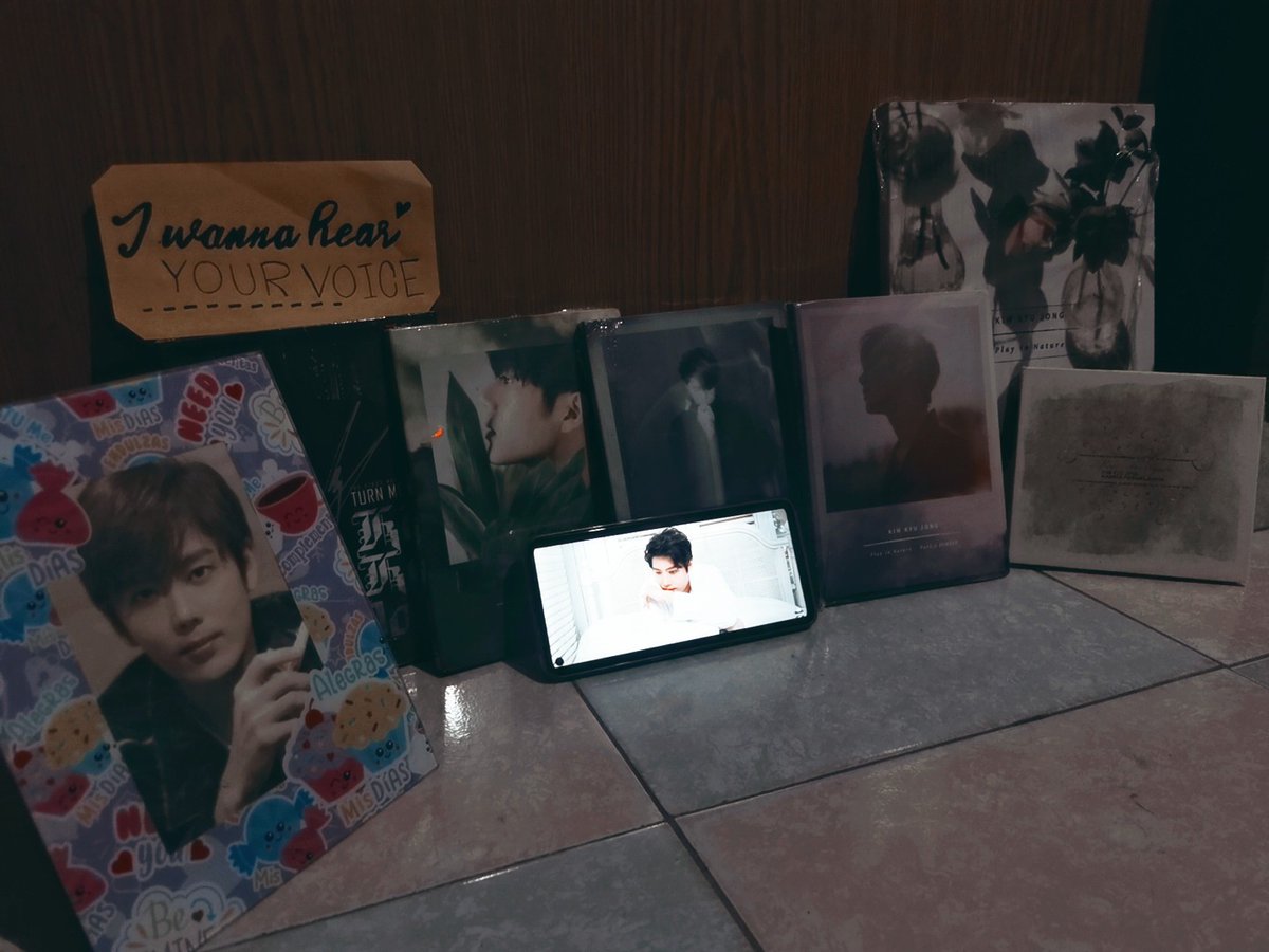 walkersamy's tweet photo. " I WANNA HEAR YOUR VOICE" FANPROJECT 💚✨ #KimKyuJong 
#니목소리가듣고싶어 #김규종 

@jdream_kyuzone I wanna hear your voice forever 💖 https://t.co/D7dFSE3j1q