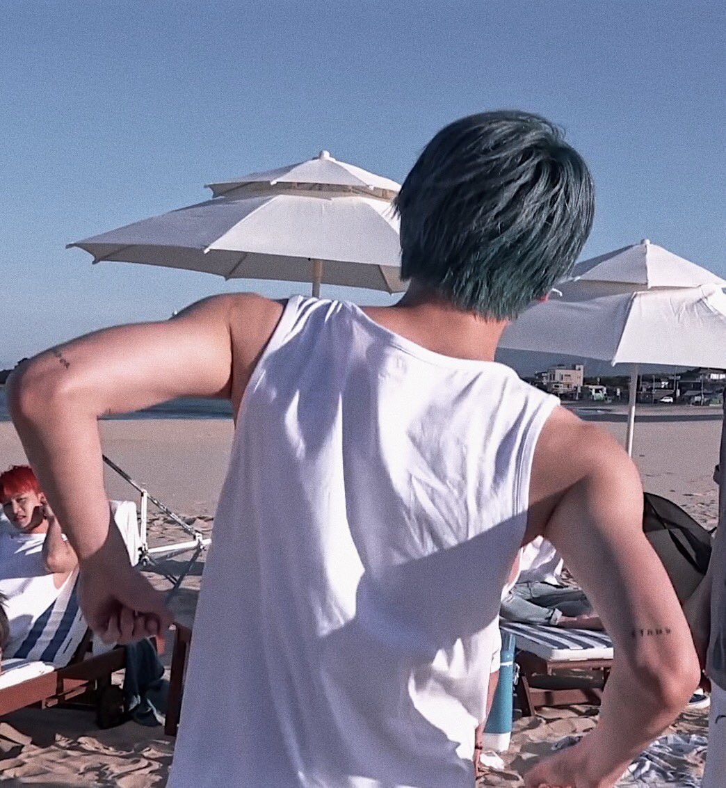 และนี่คือหุ่นของคนที่บอกว่าไม่ชอบออกกำลังกาย ฮ่ะๆ