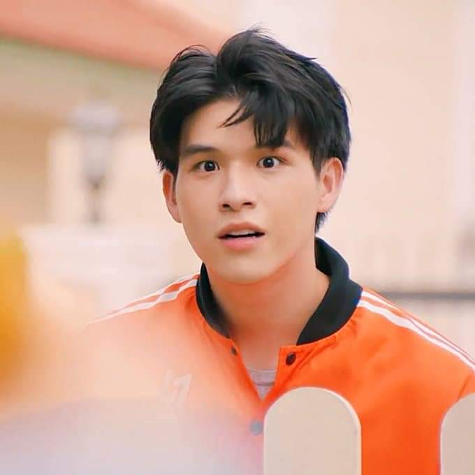 lpyuphaon's tweet photo. เมื่อเห็นแจ้งเตือนของนาดาว รอเจอวนไป 🥺😭 
#skywongravee
#ก้อนเมฆของสกาย 

ตอนเห็น          vs       ตอนอ่าน https://t.co/a8Dnqt7ugV