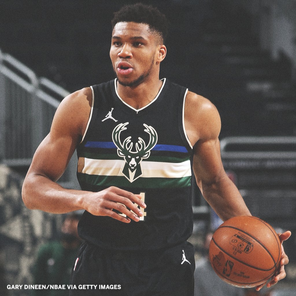 SportsCenter's tweet photo. These two All-Stars put on a show 🍿

Zion: 34 Pts, 8 Reb, 6 Ast
Giannis: 38 Pts, 10 Reb, 4 Ast https://t.co/fwvIfHasIv