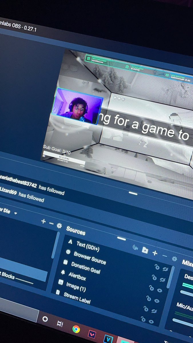 Yamii_Val's tweet photo. I’m Live RN 
#NorthGRC 
https://t.co/1pWPyJRV2t https://t.co/JjplV2Lonc