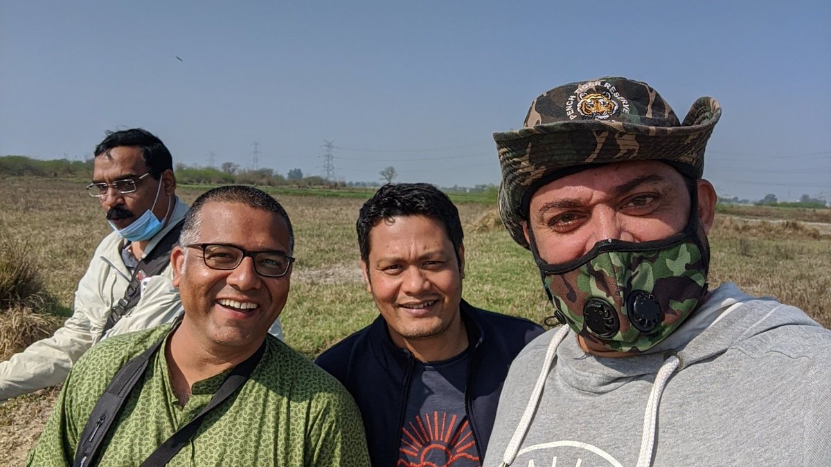 rdrakesh's tweet photo. A small get together with the core IndiAvers  . @pnkjshm @siddisimple @Bhrigzz .
@IndiAves
#IndiAves
#Birding #BirdPhotography and #TotalFun done properly https://t.co/dxiVNtTBSz