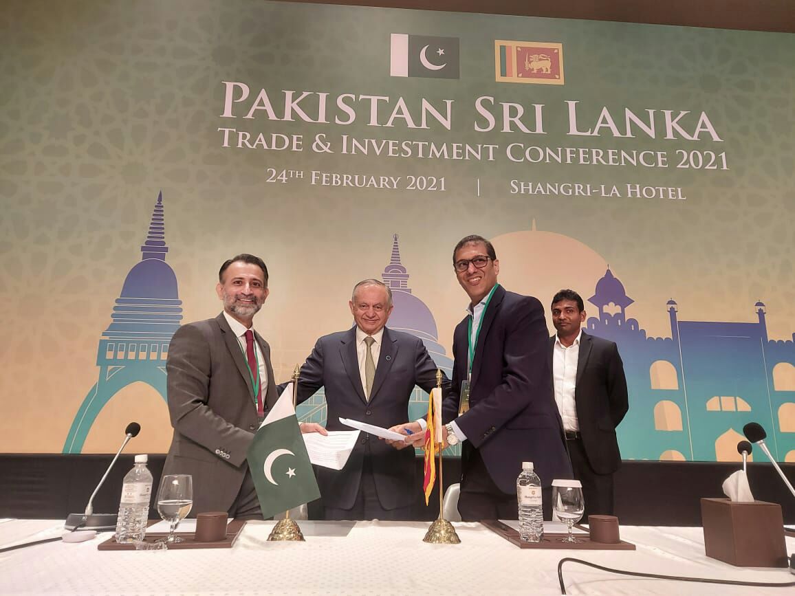 razak_dawood's tweet photo. During the Trade &amp; Investment Conference held at Colombo on 24 Feb 2021, CCL Pharmaceuticals and Genix Pharma of Pakistan signed agreements with Sri Lankan companies. We hope that these will go a long way in enhancing the bilateral trade. https://t.co/LbXQsqtIyF