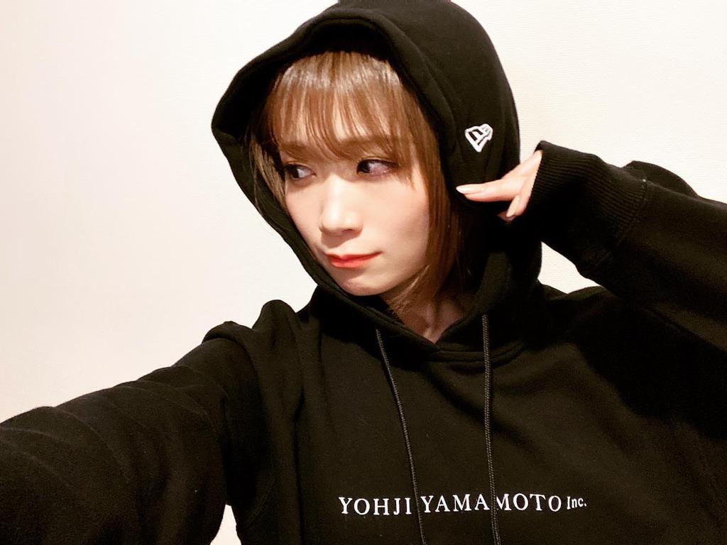 一輝 カズキ Pa Twitter ヤッホー 前のnew Eraのセットアップも良かったけど このパーカーもいいやんね いつもは可愛い真夏がカッコいい 衣装も パーカーとかのグッズも 素敵なの作るなあ 秋元真夏 乃木坂46 パーカー女子 Manatsumail Manatsugram 一輝 カズキ Pa Twitter ヤッホー 前のnew Eraのセットアップも良かったけど このパーカーもいいやんね いつもは可愛い真夏がカッコいい 衣装も パーカーとかのグッズも 素敵なの作るなあ 秋元真夏 乃木坂46 パーカー女子 Manatsumail Manatsugram