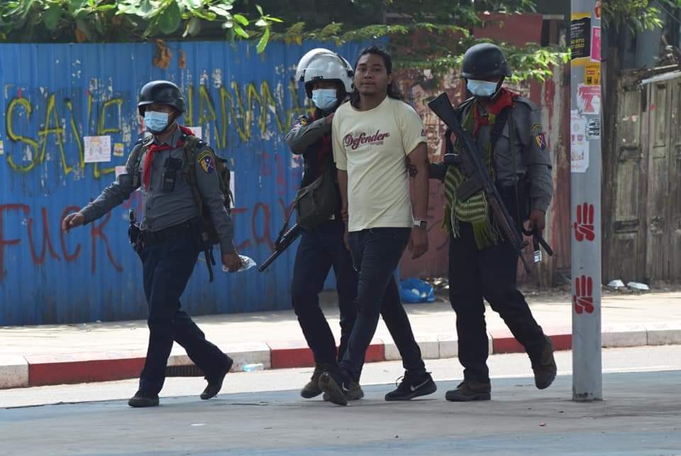 #WhatsHappeningInMyanmar 
#dictatorship 
#RejectMyanmarMilitaryCoup 
#SaveMyammar