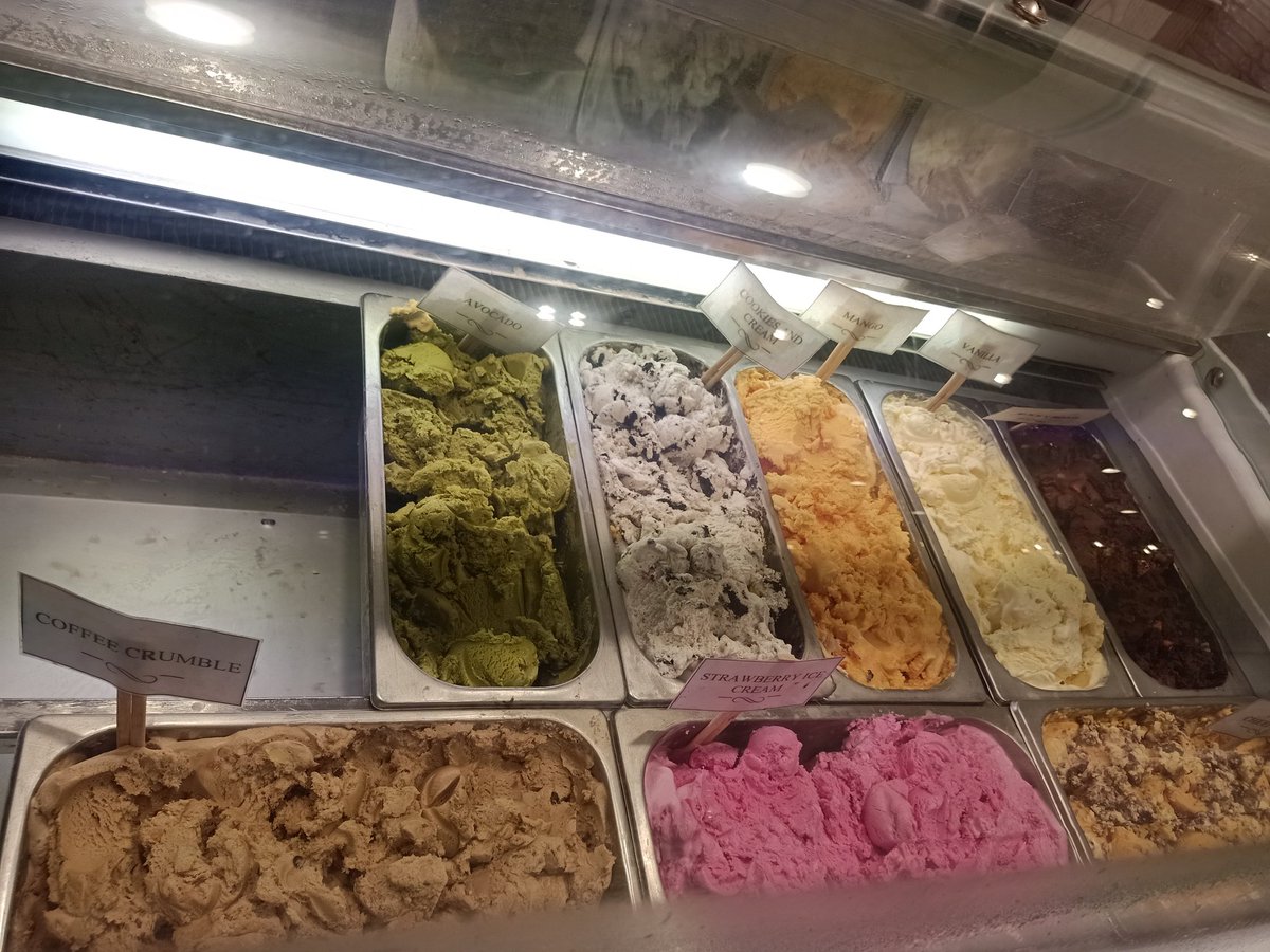 itsmemiriii's tweet image. Happy Lunch #PodiumMall