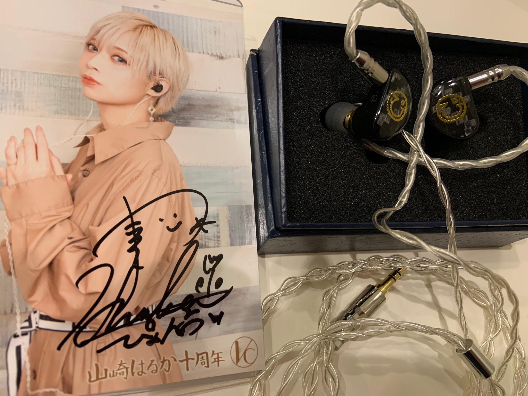 山崎はるか×ダルマオーディオ 10周年記念コラボイヤホン　キーホルダー 山崎はるか×ダルマオーディオ 10周年記念コラボイヤホン