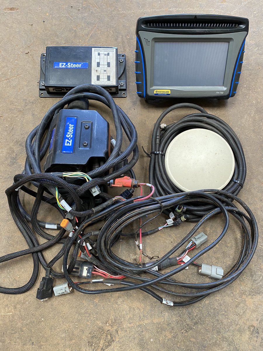 Selling a FM750 unlocked to RTK. Ez-steer and all wiring looms. DM me for more details