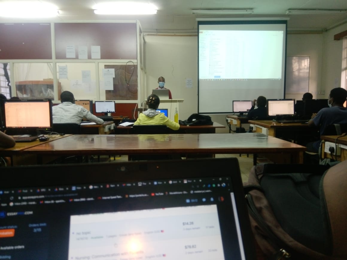 KUGIS_Club's tweet photo. Don't miss our KUGISC weekely trainings. Join us every Thursday from 5:30pm to 7:30pm at the KU GIS Lab. Welcome all. @youthmappers @Itskenedy @AsigeAlex @Wandabwa97
@KenyattaUni @SOnywere @sf_254
#GisForLIfe https://t.co/zbX9e6gtKk