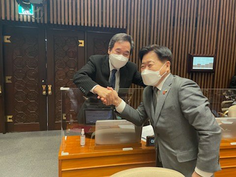 제주4.3특별법 전면개정안, 국회 본회의 통과! 대한민국 현대사의 참극 4.3이 일어난지 73년 만에 배ㆍ보상 문제의 해결근거까지를 마련, 역사의 채무를 청산할 수 있게 됐습니다.