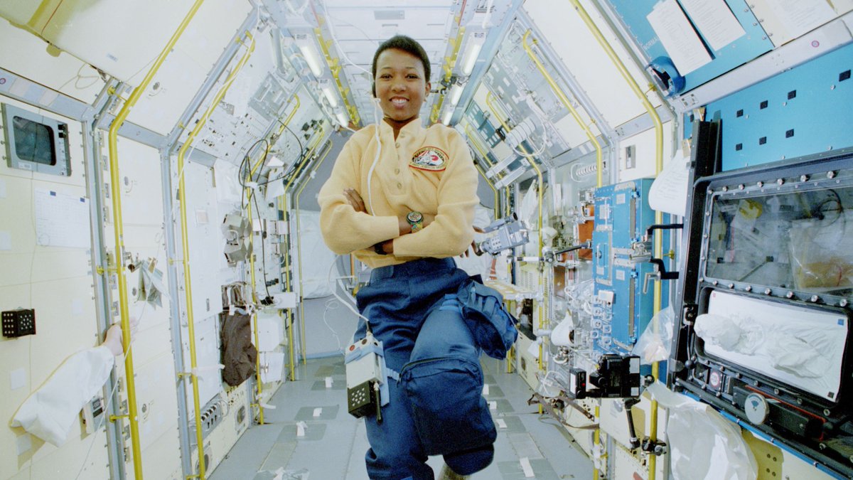 PeaceCorps's tweet photo. Before Dr. Mae Jemison became the first African American woman in space in 1992, she was a Peace Corps medical officer for Liberia and Sierra Leone from 1983-85. #BHM #BlackHistoryMonth 📷: @NASA https://t.co/jaPe69OGlJ