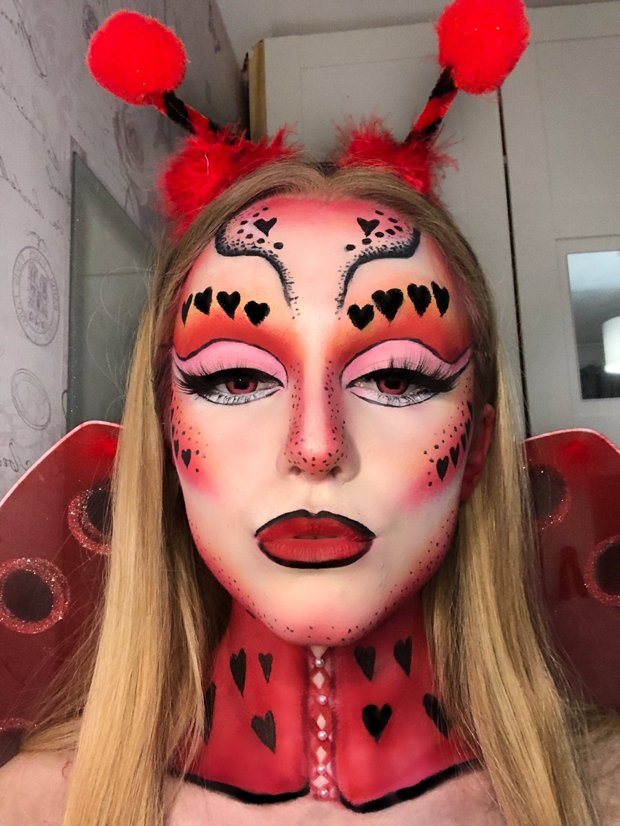 _zsmakeupp's tweet photo. @beautybay Would absolutely love to be part of the generation beauty team, love your products π #ByBEAUTYBAY #generationbeautybay #genbb π€πΌ https://t.co/V7H8xkhXbR