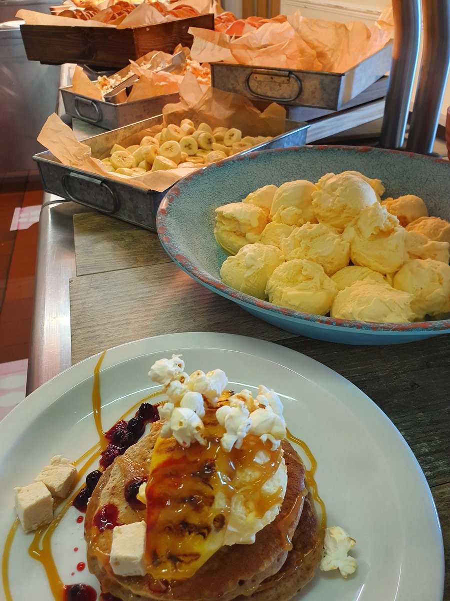 Finished Friday with pancakes #HolroydHowe