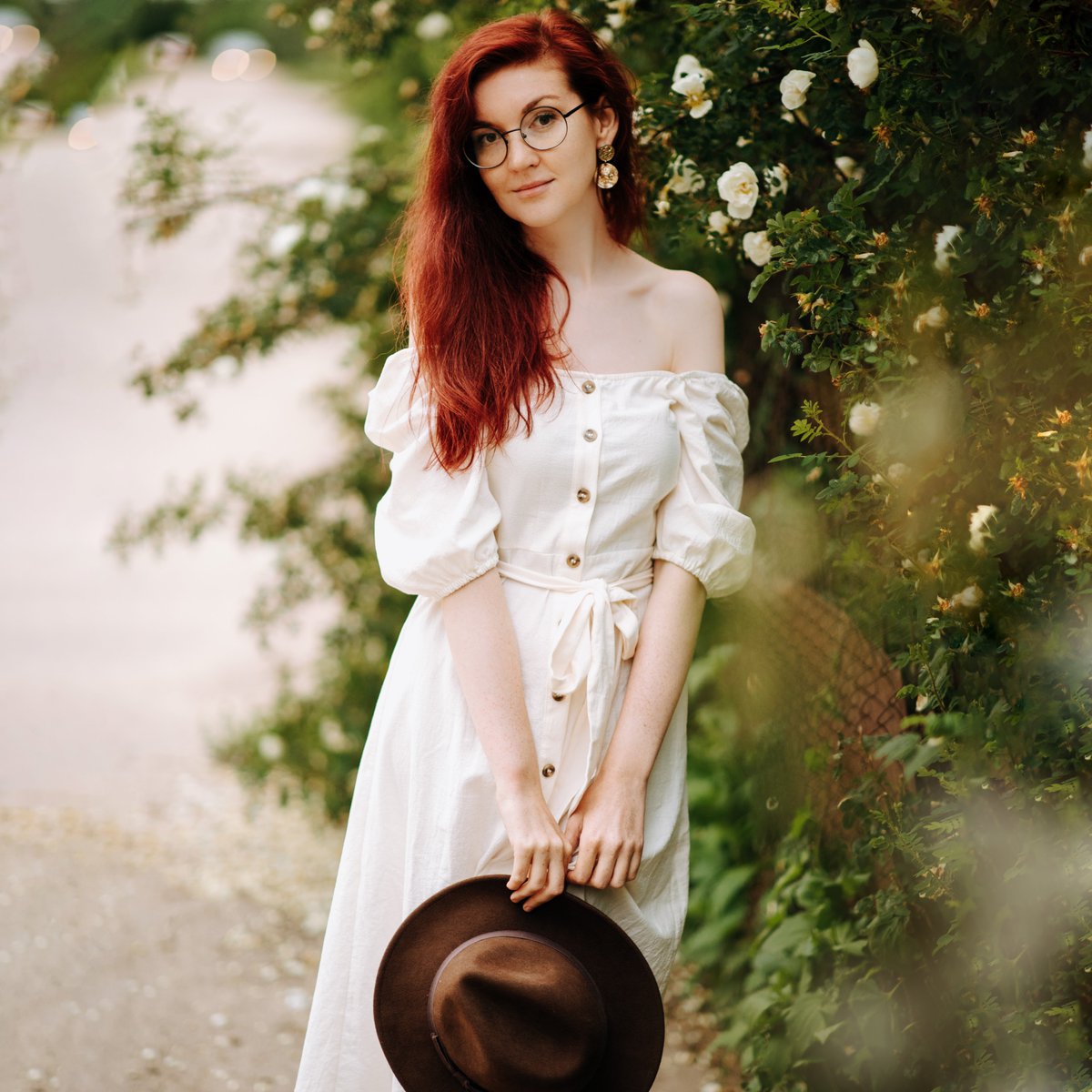 Post a picture of you as a romanceable NPC without taking any new pics.
