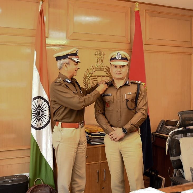 ipspankajnain's tweet photo. Thanks to all seniors , well wishers &amp; friends for your good wishes on my promotion to DIG. May God give me strength to do more work for society 🙏 https://t.co/JJ5BOvIh7l