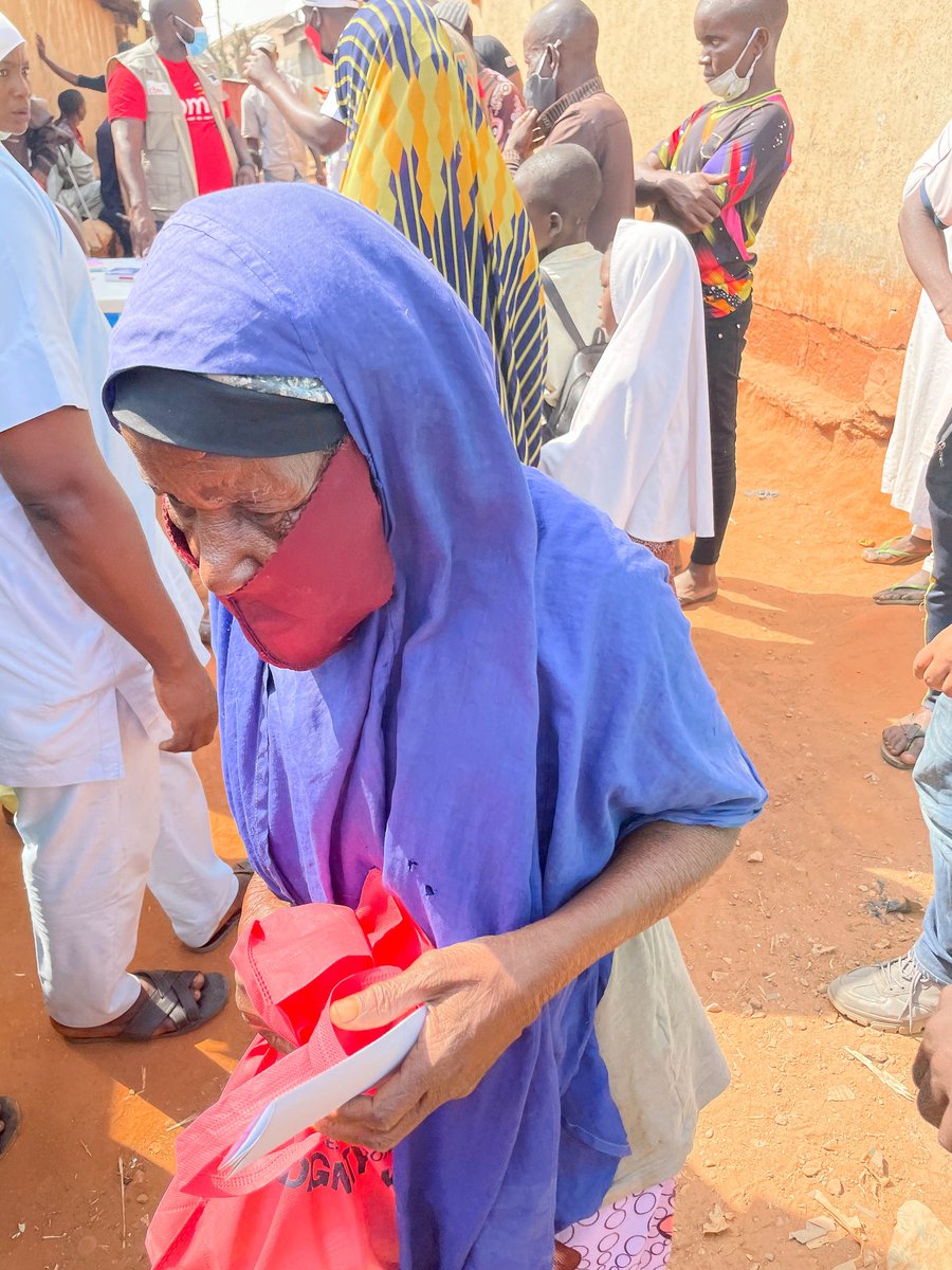 Toiletpride's tweet photo. We @Toiletspride in partnership with @CBMworldwide are committed to reaching the unreached on sanitation issues through our sensitization and distribution of Hygiene kits in these communities. https://t.co/u071C5G8cb