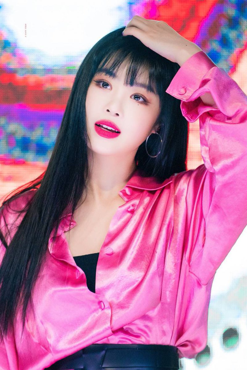 soojinarchives's tweet photo. it girl https://t.co/QqePea41Ma