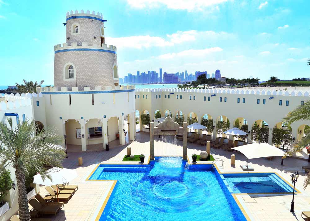 TheDipClub's tweet image. #fridayfavorites #itistheweekend #welcomeall #thediplomaticclub 
سواء كنتم أعضاء في النادي الدبلوماسي أو لا، فالنادي يرحب بكم في مطاعمه، الصالون النسائي والرجالي، المنتجع الصحي بالإضافة إلى الشاطئ الخاص وبركة السباحة.
نأمل برؤيتكم قريباً...