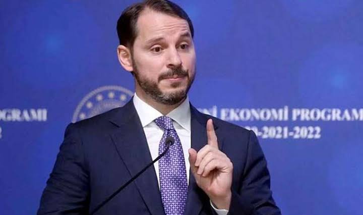 Berat Albayrak Mart'ta geri dönüyormuş ekranlara..
Zamanlama çok güzel " Mart nisandan daha güzel olacak Nisan Mayıstan Mayıs şubattan Şubat Eylülden,  Eylül perşembeden Perşembe Hazirandan....
Dolar geri döneceğini duydu an itibarıyla 7.39.
#Milletleİnatlaşılmaz