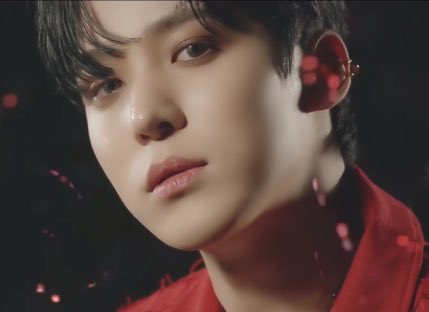 GOGOtdyuno's tweet photo. Look at his visual.. https://t.co/1xrf6dQ1je