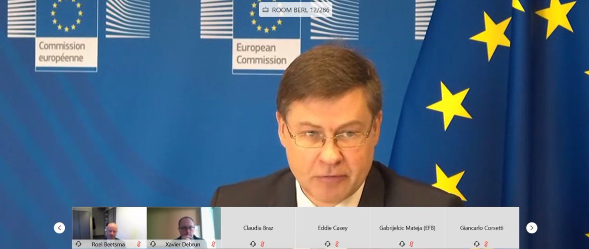 VDombrovskis's tweet photo. Once recovery takes hold, we will restart debate on future of EU economic governance
Some areas to consider 👉
➡️gradually reducing debt, especially in good times
➡️promoting investment in future growth
➡️simplifying fiscal set-up
#EFBAnnualConference 
https://t.co/TPTNE7q4Ou https://t.co/0l1hKZLjsb
