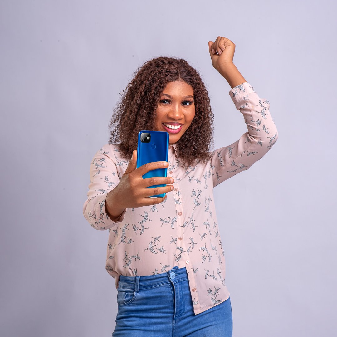 itelNigeria's tweet photo. Give off positive vibes only with the itel P36 series.
#itelP36Series
#AStepFaster https://t.co/DcNd2YpW4t