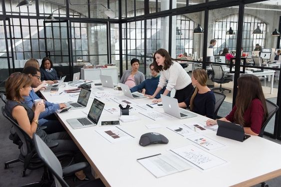 #Brecha #salarial y #pandemia: la #crisis de la #COVID-19 dispara las #desigualdades 

nosotras.com/2021/03/02/bre…