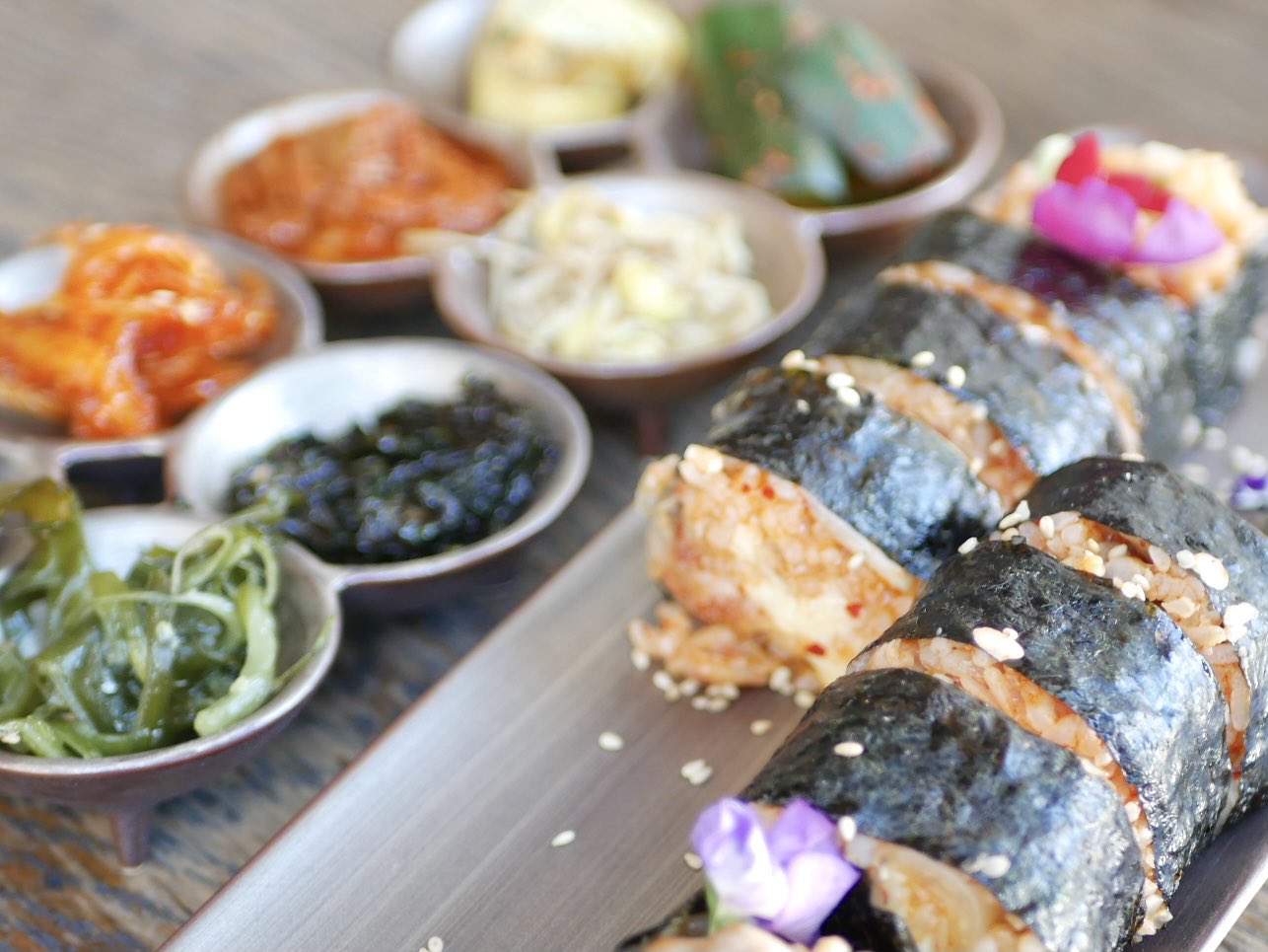 名古屋グルメ探偵 アスカイ 最新の韓国グルメを味わえる新店 Soar ソア が栄にオープン プリプリの海老 ジューシーな豚肉 トロトロのチーズを同時に楽しめる エビロールサムギョプサル が注目メニュー ランチタイムはポックンパやチーズキンパ等を