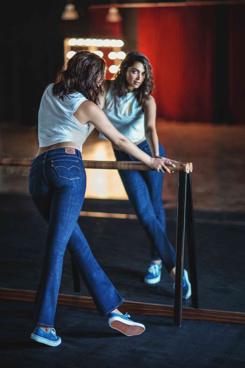 PICS] Deepika Padukone for Levi's 