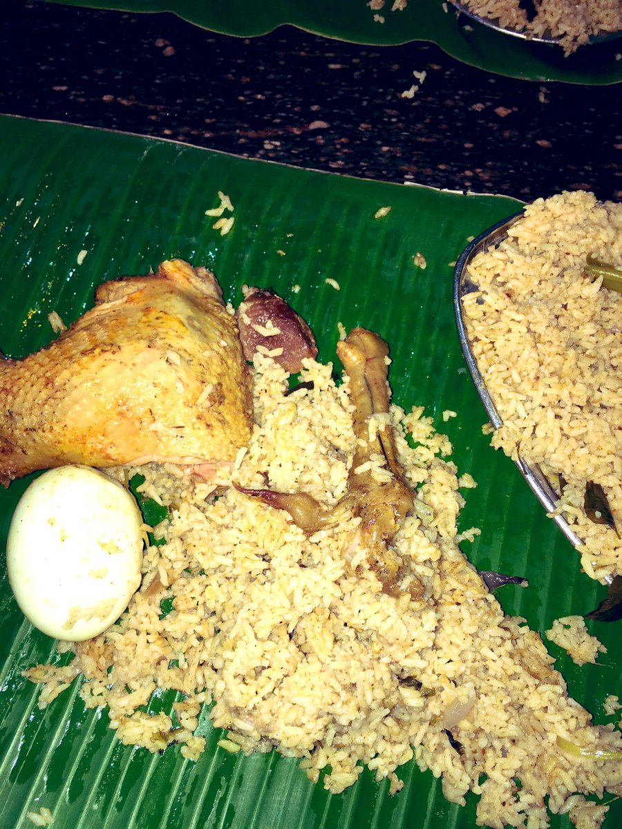 shiva10893's tweet photo. Akka mess @ Madurai😊
Naatu kozhi biriyani🐓
Mutton biriyani🐐
Mutton chukka😍
Overall taste experience: Just so so
#Maatuthavani #Madurai #AkkaMess #Biriyani #Muttonchukka #Maatuthavanibusstand https://t.co/hMUvdkUvd3