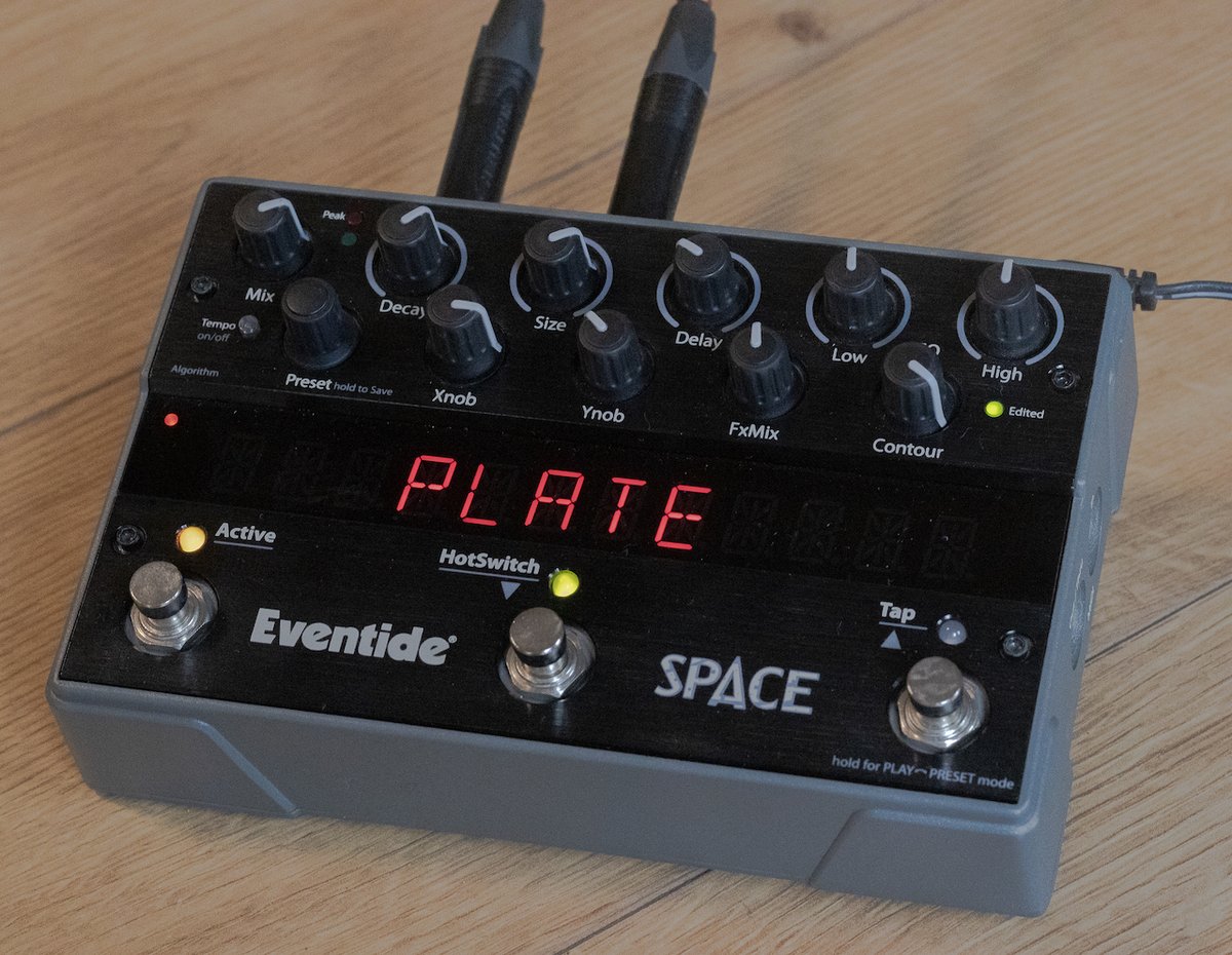 GiraffeAudio's tweet image. One for the effects fans here...

The @EventideAudio #Space and #TimeFactor are loaded with 100 different studio-quality #delay or #reverb settings. 

The clever H9 control app allows you to manage the #presets, parameters and settings remotely, including the mono/stereo switch.