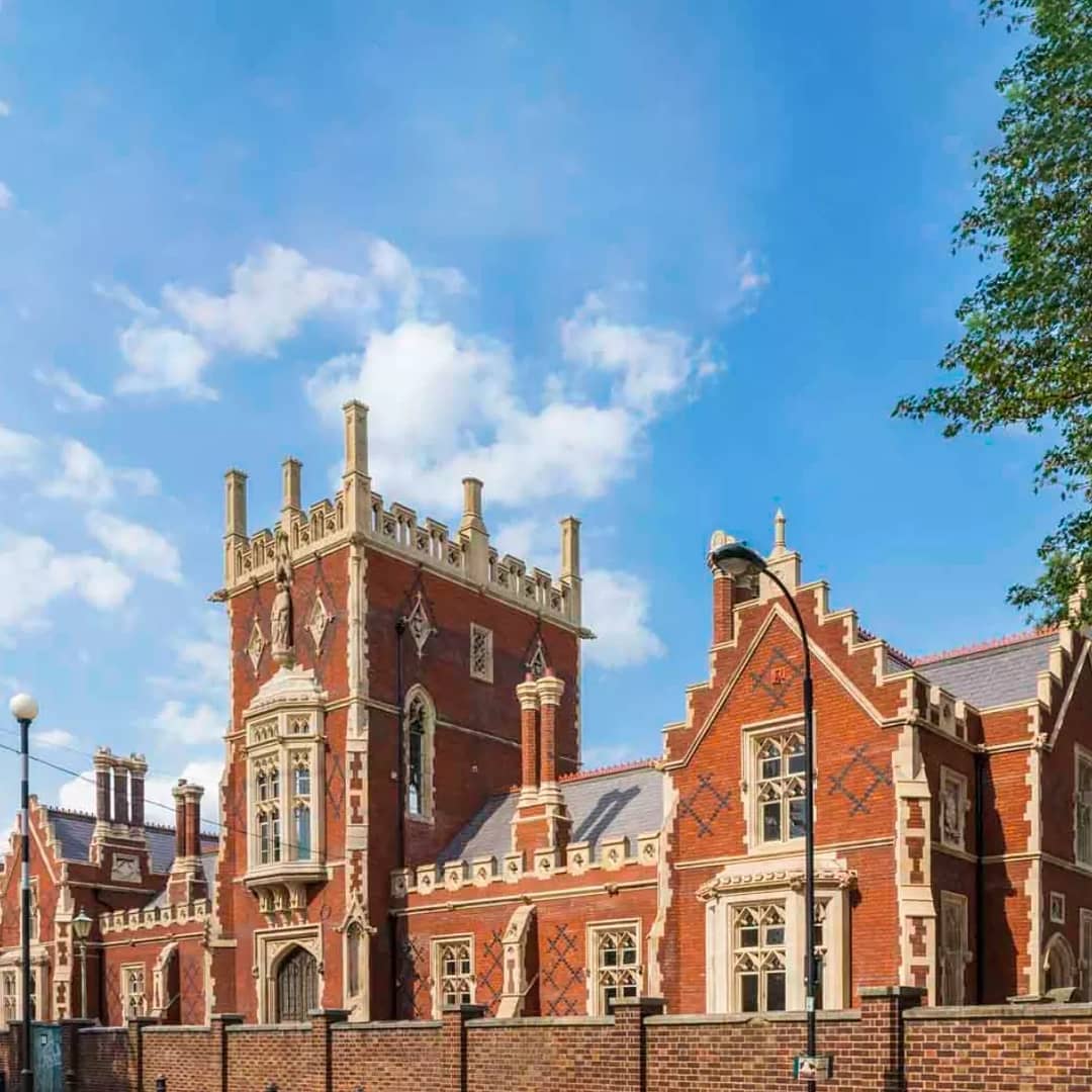 engineeria_uk's tweet photo. CASTLE CLUB
Architect: @DAArchitectsUK
Sector: Senior Living
#engineeria #engineeriauk #architecture #design #archdaily #architecturehunter #structuralengineering #structuralengineer #structuraldesign #architecturelovers #architect #architekt #building #budownictwo https://t.co/wwFtjHzy4y
