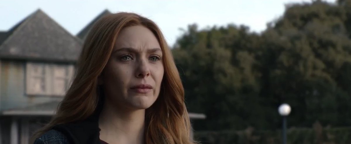 yoonvisual's tweet image. #WandaVision ep.8 ตอนก่อนตอนจบ จะบอกว่าเป็นตอนที่เศร้าที่สุดของซีรีส์ นี่ดูแล้วน้ำตาซึม สงสารวันด้าจับใจ จากตอนจบ Endgame ที่เห็นวันด้าอยู่คนเดียวหลังจากที่เสียวิชั่นไป พอมาในซีรีส์ ได้เข้าใจความรู้สึกของเธอมากขึ้น นี่บอกเลยว่าอินมาก รอดูตอนจบวีคหน้าไม่ไหวแล้ว!!