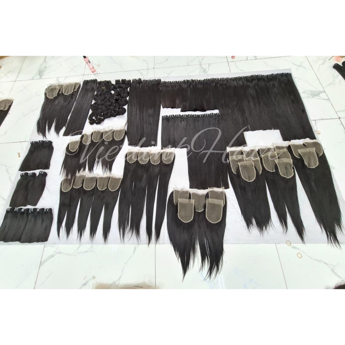 🎉 Everyone wants to be the sun to brighten up someone's life, but why not be the moon, to shine on someone's darkest hour? 
📞 Contact me via Whatsapp: +84393814245 Ms Jenny 
#virginhairbundles, #hairbundles, #curlyhairextensions, #wholesalevirginhair, #wholesalehairproduct,