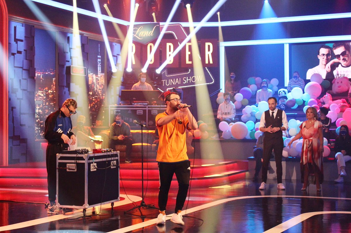 RobertoVilarTV's tweet photo. BRUTAL 1️⃣8️⃣% para o #LRChavalada Gracias a todas! Emocionádesnos!!!😳@EvitaaIglesias @boyankakostova @DuranMorris #pilipampín #octaviovillazala @tvg 🤡🤡🤡 https://t.co/YrlCpiQCMB