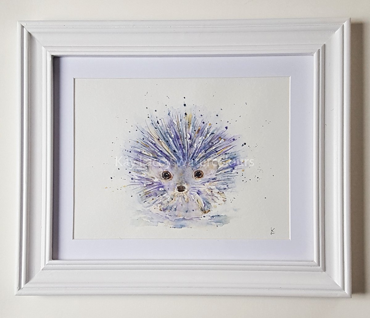 This is 'Hector' a cute little Original Watercolour who is saying Hi ! He is available in the Spring Market Event on fb - pop over to view the fabulous Album for the event starting this eve on fb. See full album link in bio. 
facebook.com/MariesHandmade…
#elevenseshour #art #hedgehog