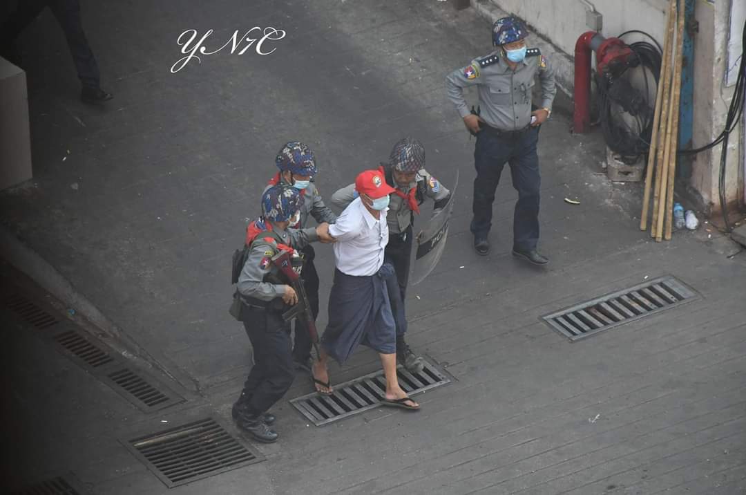 Thingya97898623's tweet photo. #WhatsHappeningInMyanmar 
#Save_Myanmar 
#WeWantDemocracy 
#Feb26Coup https://t.co/pHMfPdT2KH