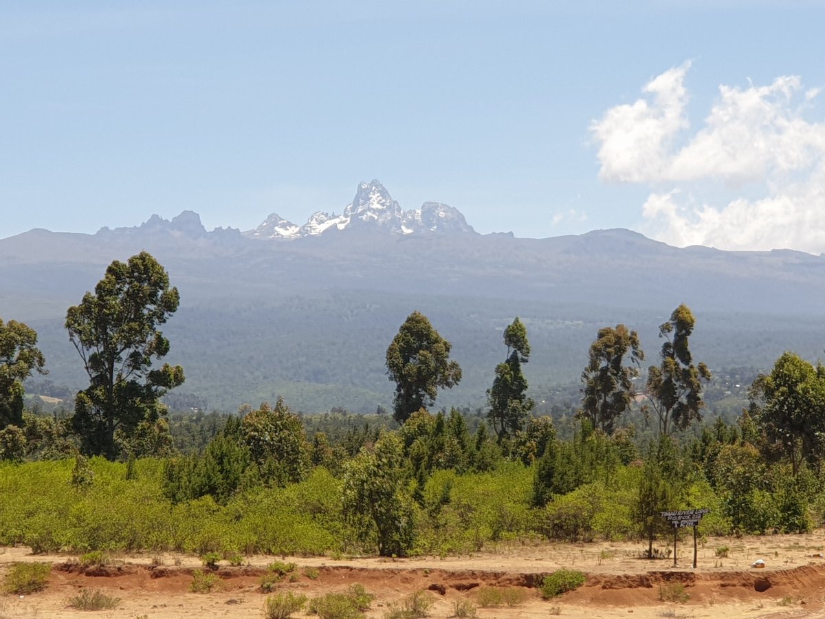 adomeadome's tweet photo. Mt. Kenya view from Timau https://t.co/nnxxbYNDFe