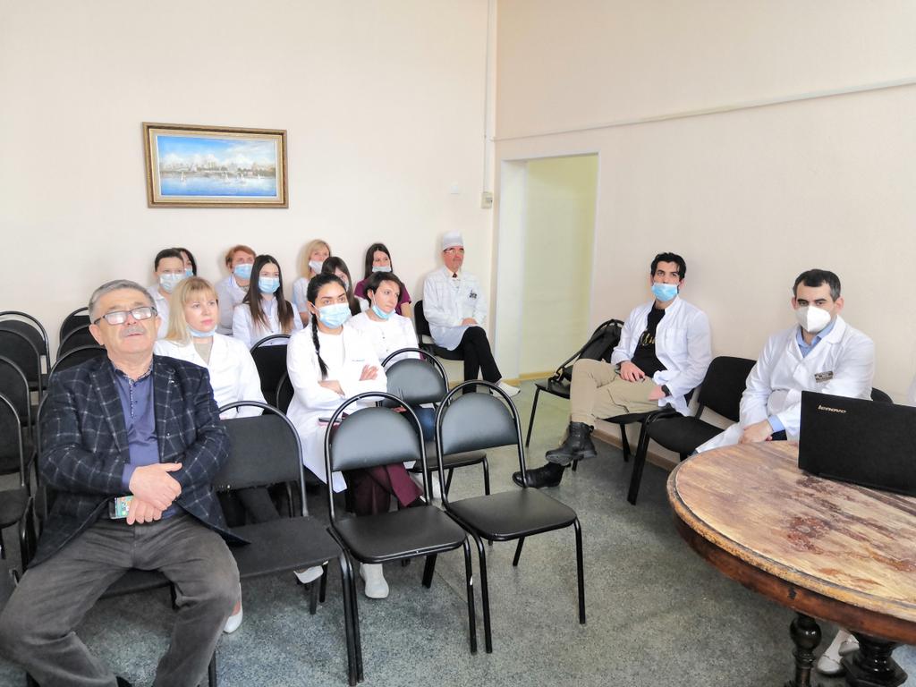 26.02.21г в ГУЗ ОККВД была проведена врачебная конференция. 
Докладчик: Врач-дерматовенеролог, косметолог, трихолог - Антонова Татьяна Александровна.
Тема доклада: "Косметологические процедуры в трихологии при заболевании волос и кожи головы".