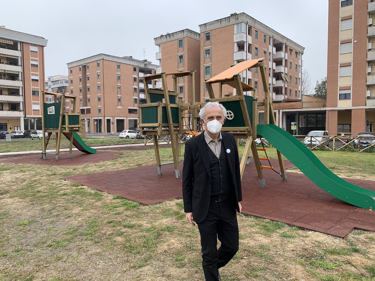 Damiano_Coletta's tweet photo. L’area giochi di Piazza #IlariaAlpi è un primo step per la riqualificazione di uno spazio importante per il quartiere e per la città. Grazie all’Assessore Ranieri, agli uffici del Decoro e alla delegata Isotton per il loro grande lavoro e al Comitato di quartiere

#LatinaGiovane https://t.co/NOdg2Mf4ju