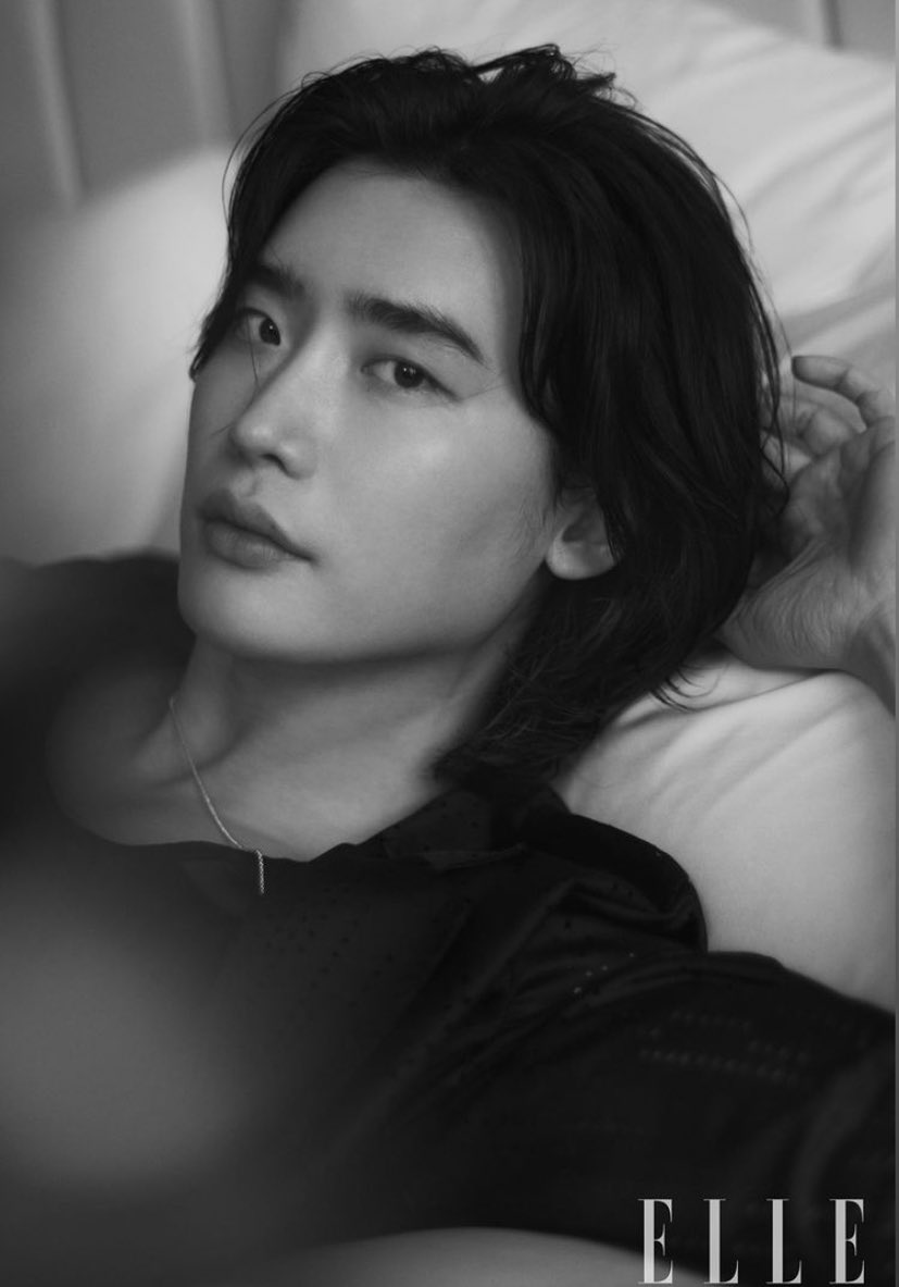 sodorameira's tweet photo. gente o Lee jong suk 🗣🗣🗣🗣🗣
🥵✊🏻 https://t.co/dpgMHI4DPM