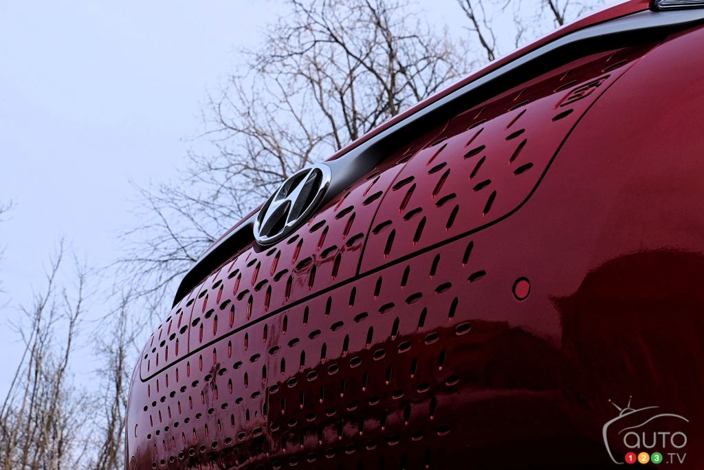 Hyundai to Replace the Batteries of its Electric Kona Models auto123.com/en/news/hyunda…