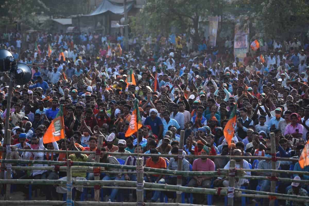 Rajnath Singh (@rajnathsingh) on Twitter photo Thank you West Bengal,
Happy to see great enthusiasm for âPoribortanâ during my public meeting at Balurghat in West Bengal today.
The BJP is committed to bring an end to political violence in the state and provide for Bengalâs all-round development. <a href="/BJP4Bengal/">BJP West Bengal</a> Thank you West Bengal,
Happy to see great enthusiasm for âPoribortanâ during my public meeting at Balurghat in West Bengal today.
The BJP is committed to bring an end to political violence in the state and provide for Bengalâs all-round development. <a href="/BJP4Bengal/">BJP West Bengal</a>