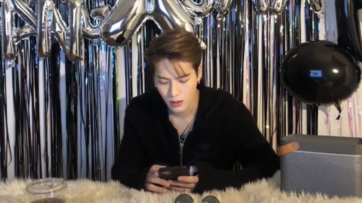 s_baiitong's tweet photo. มึงแจ๊คสันหล่อมากกกก ㅜㅜㅜㅜㅜ https://t.co/blMF6yAkwS