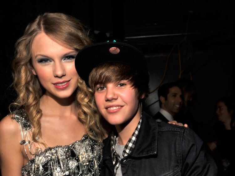 Jailey_Swift's tweet photo. Artist of the decade ✨👸🏼
Prince of pop ✨🤴🏼

My taste>>>>>> https://t.co/k2gh2etFcf